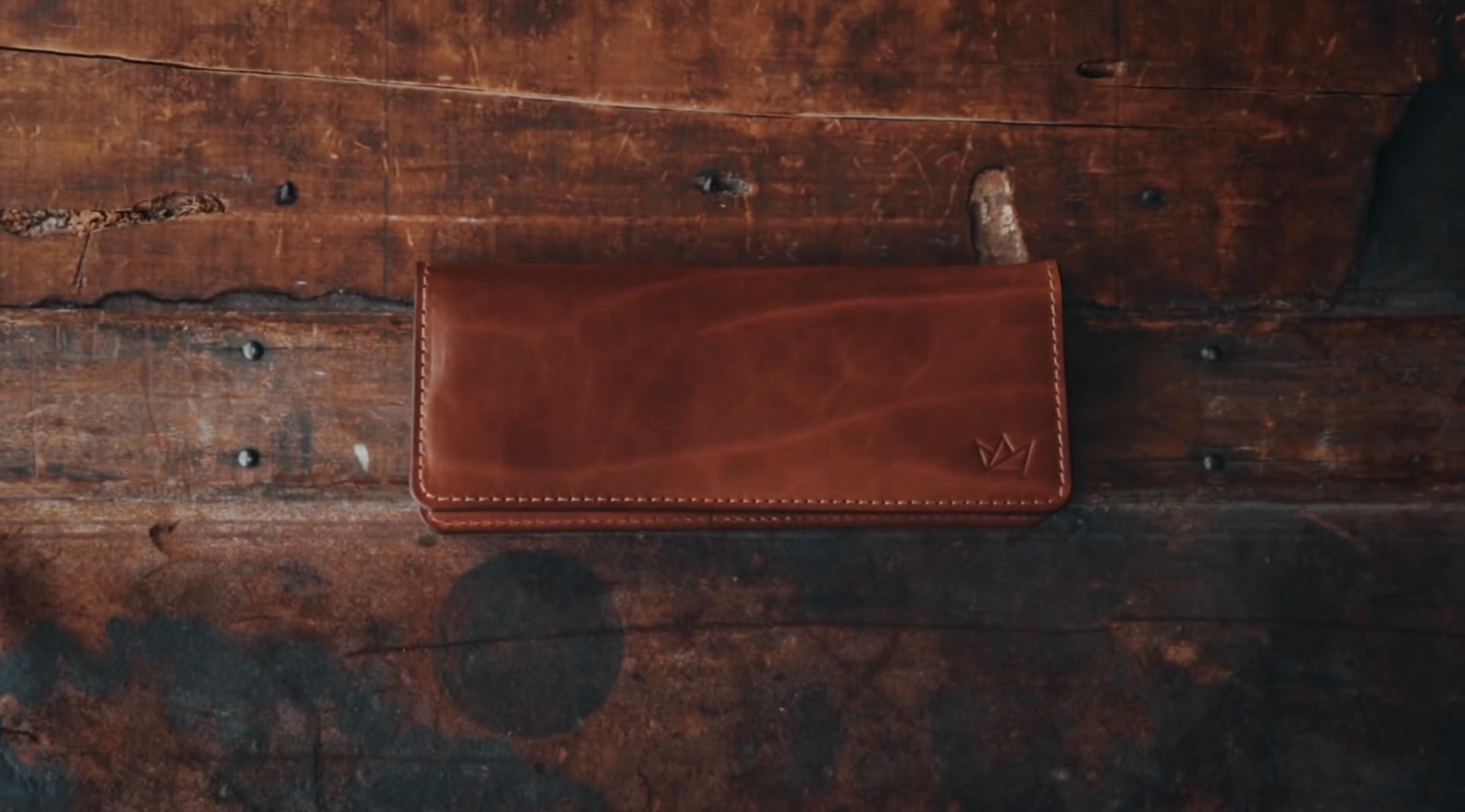 THE LONG WALLET
