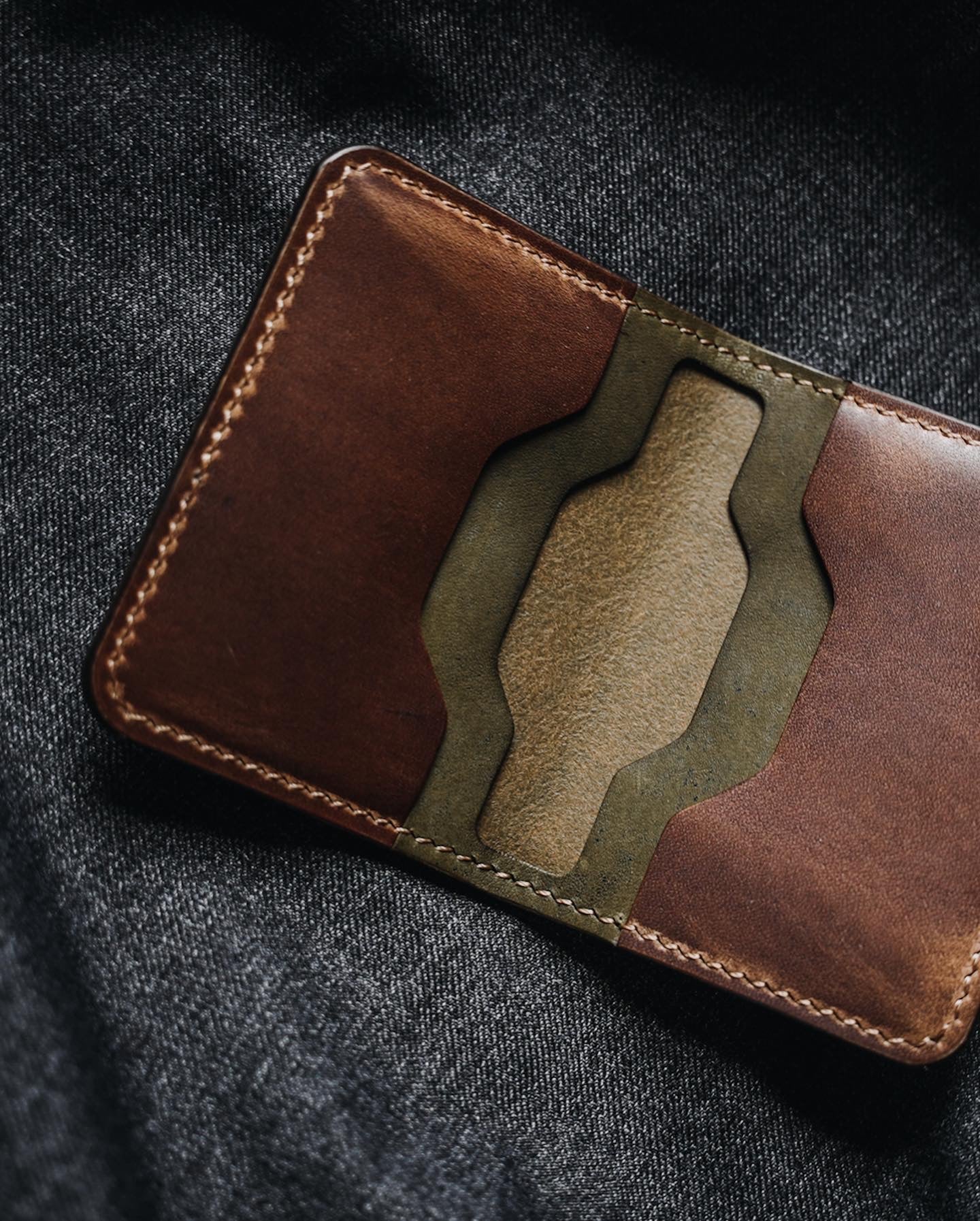 The V2 - Card Wallet