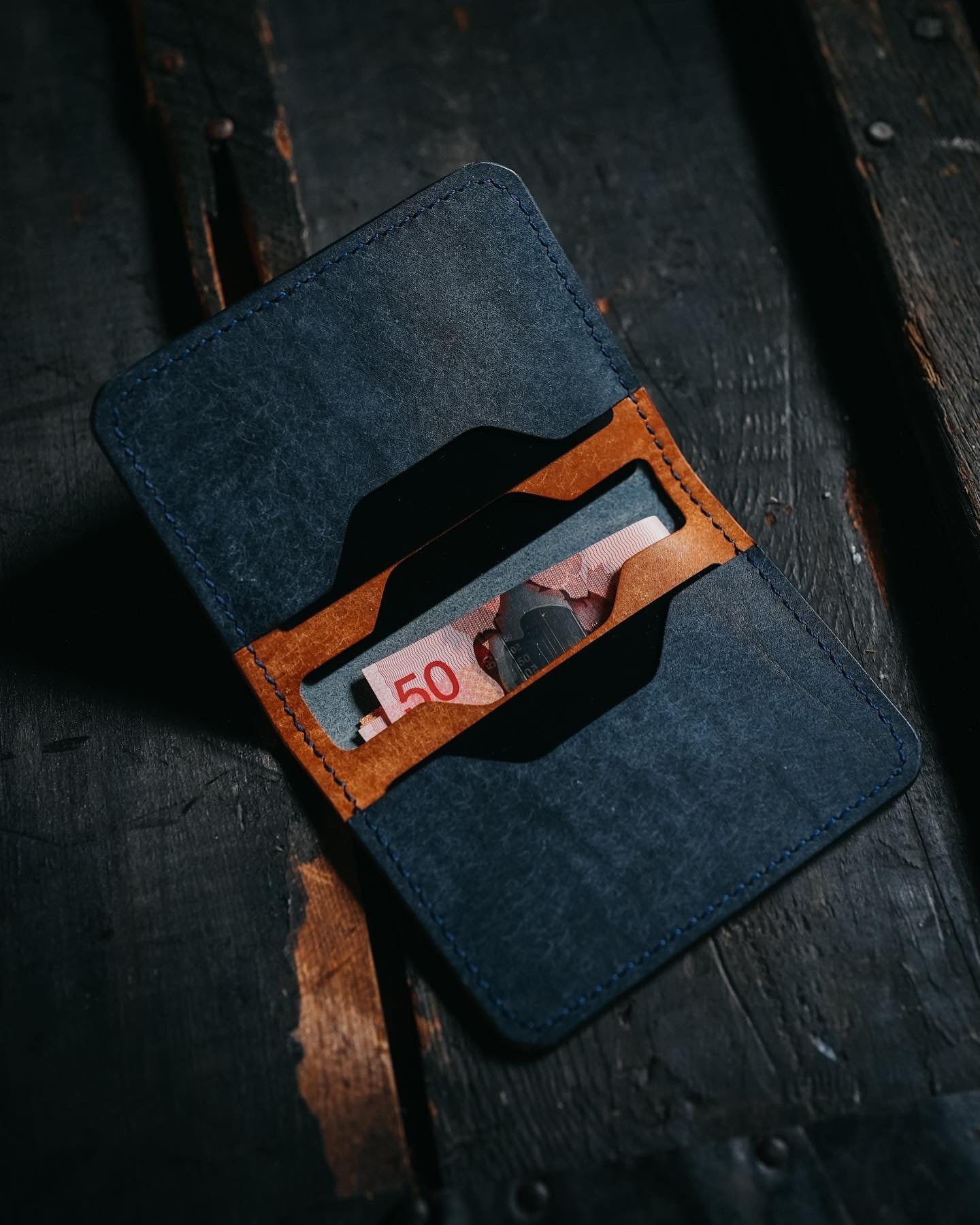 The V2 - Card Wallet