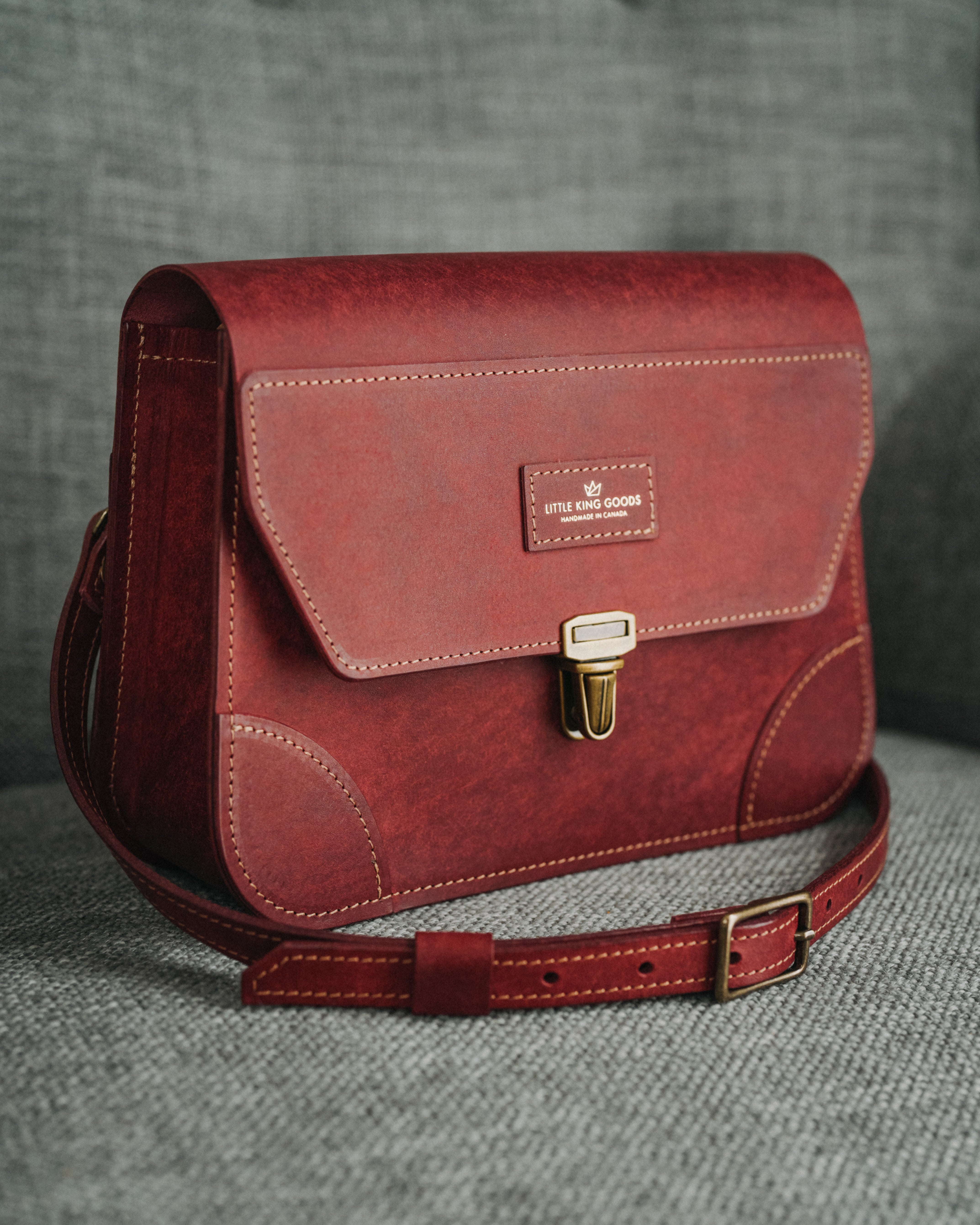 The Traveler Crossbody Bag - Mosto