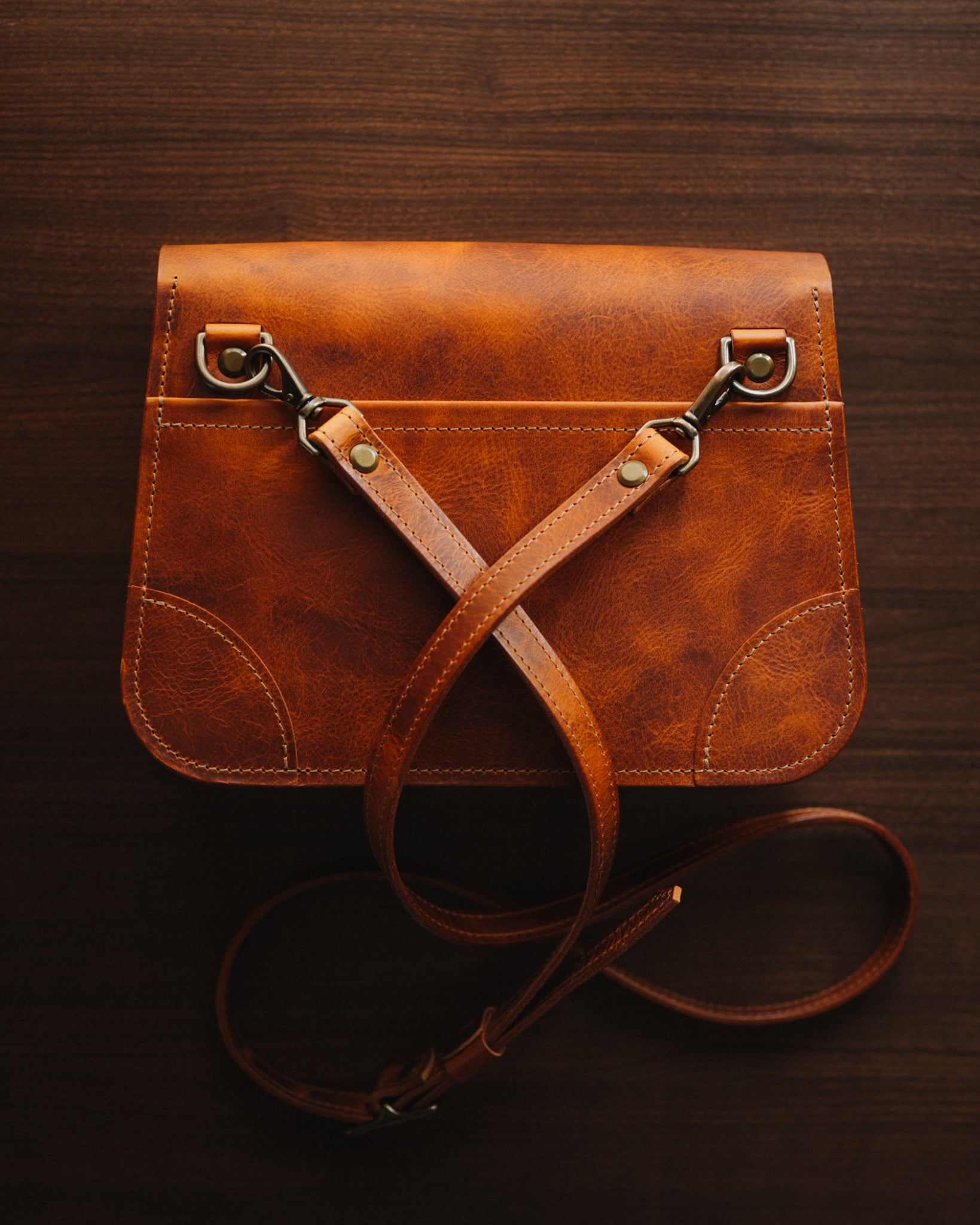 The Traveler Crossbody Bag - Olmo