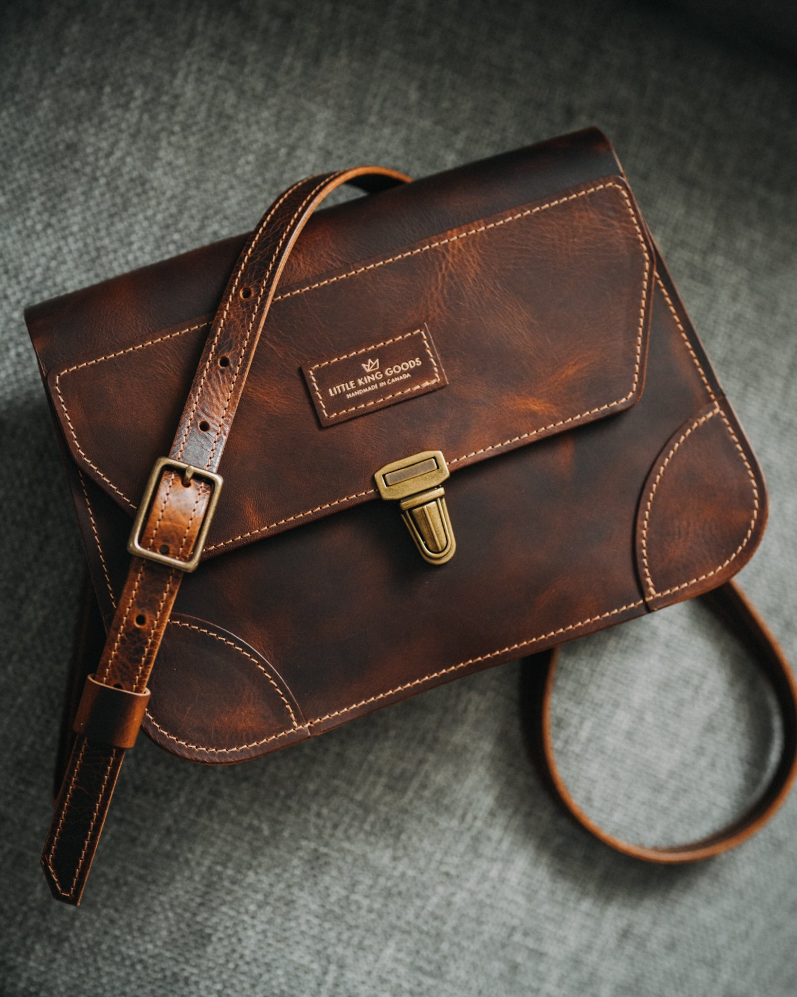 The Traveler Crossbody Bag - Noce