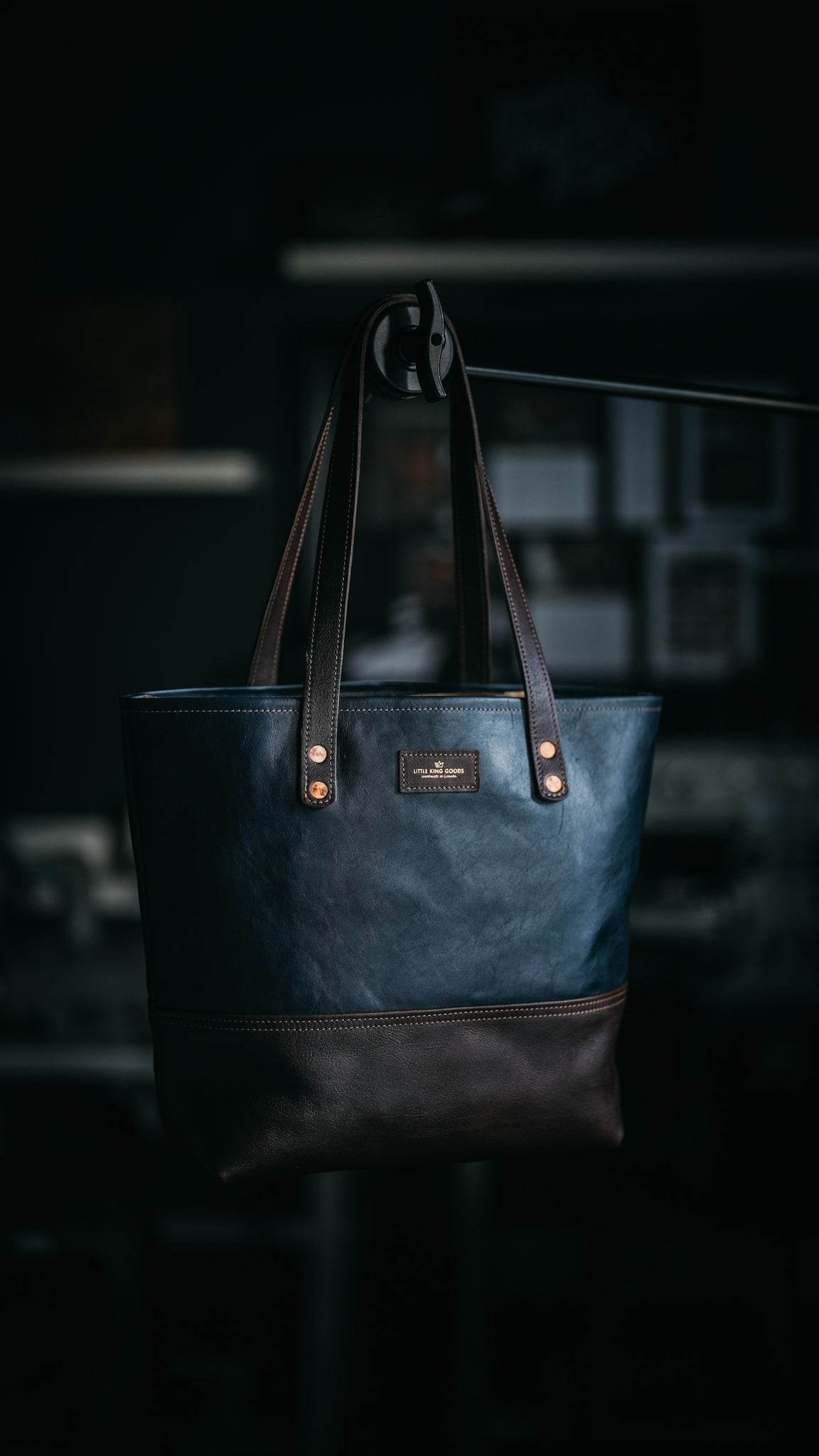 The Market Tote - Dark Blue & Brown