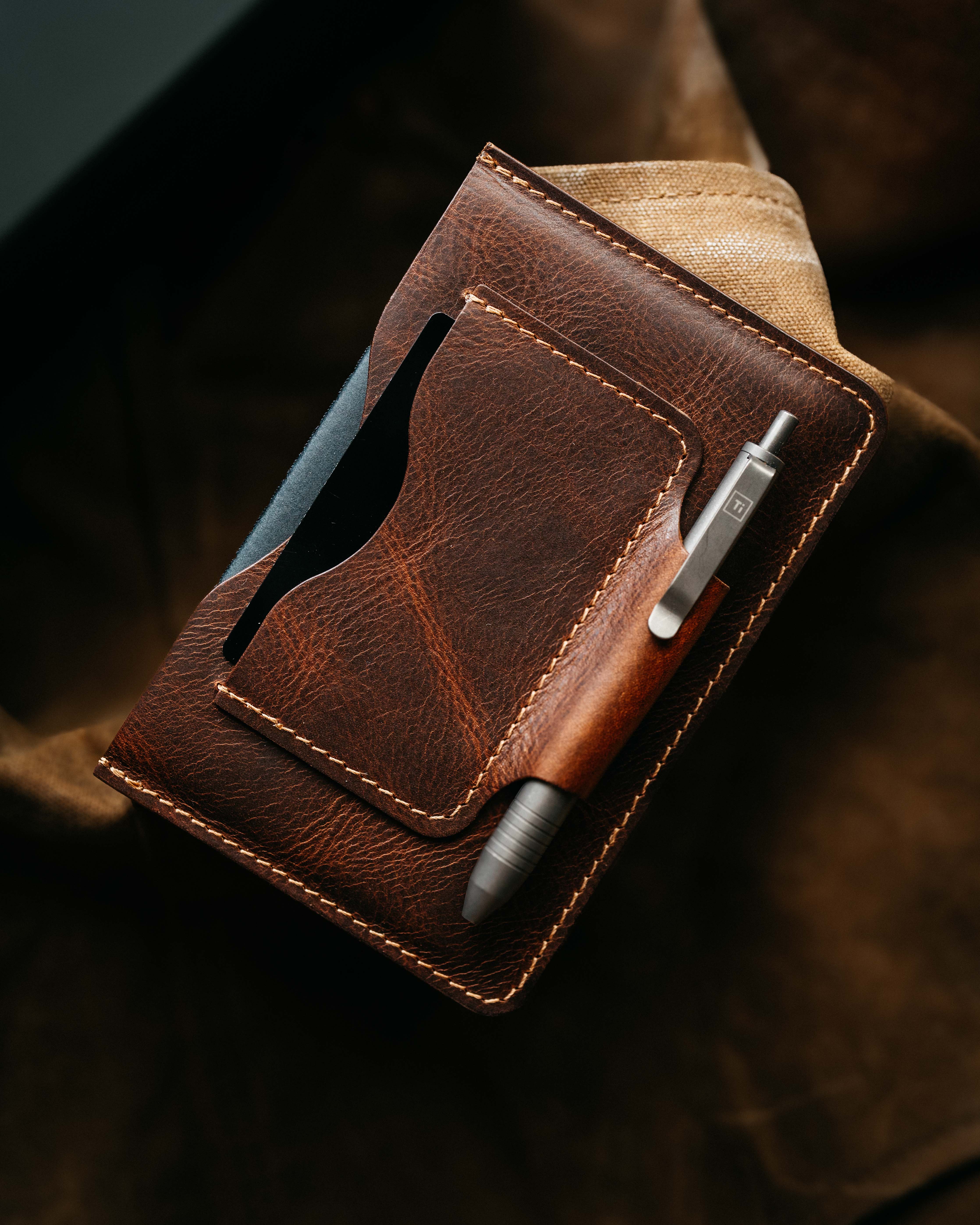 The Scribe Sleeve (Horizontal) - Rugged Tan