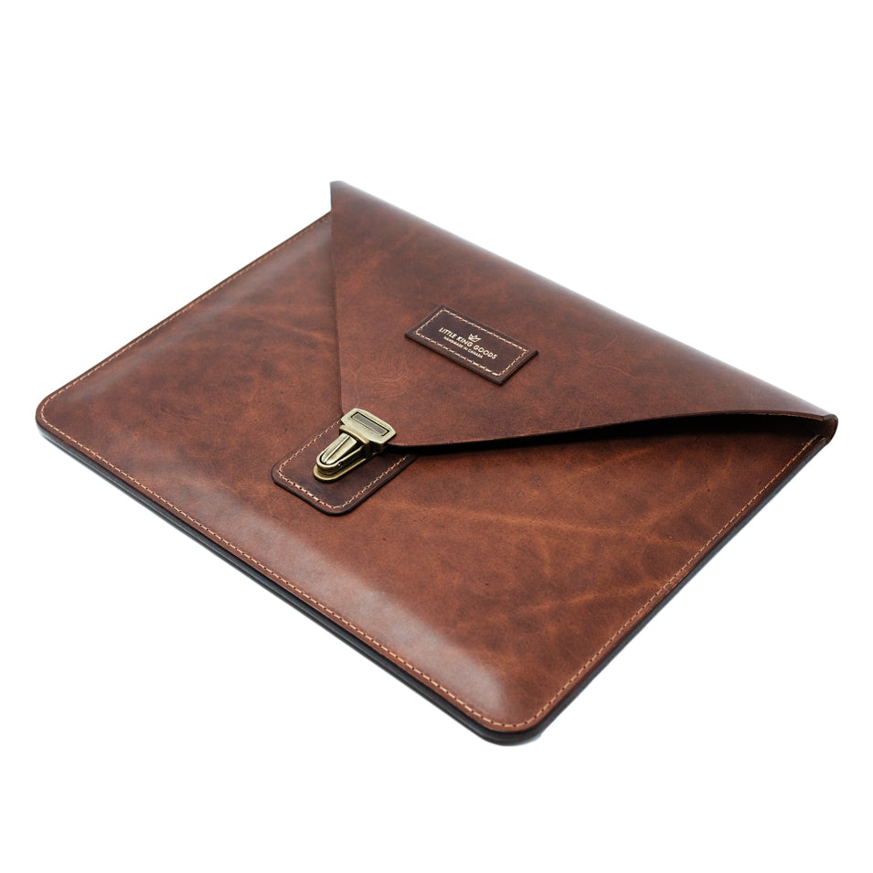 The E1 - 3RD & 4TH Gen iPad Pro Case - Saddle Tan