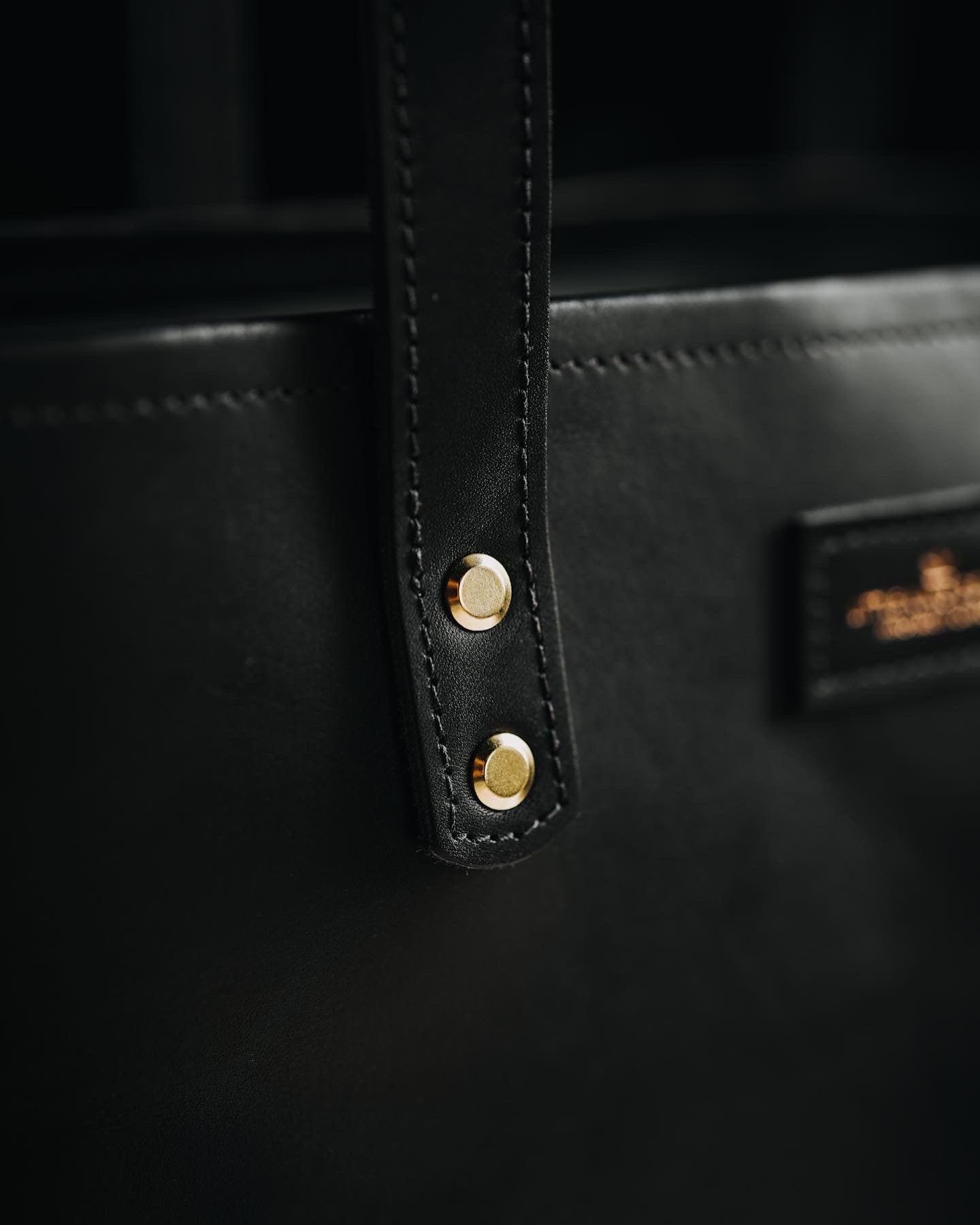 The Market Tote - Black & Gold