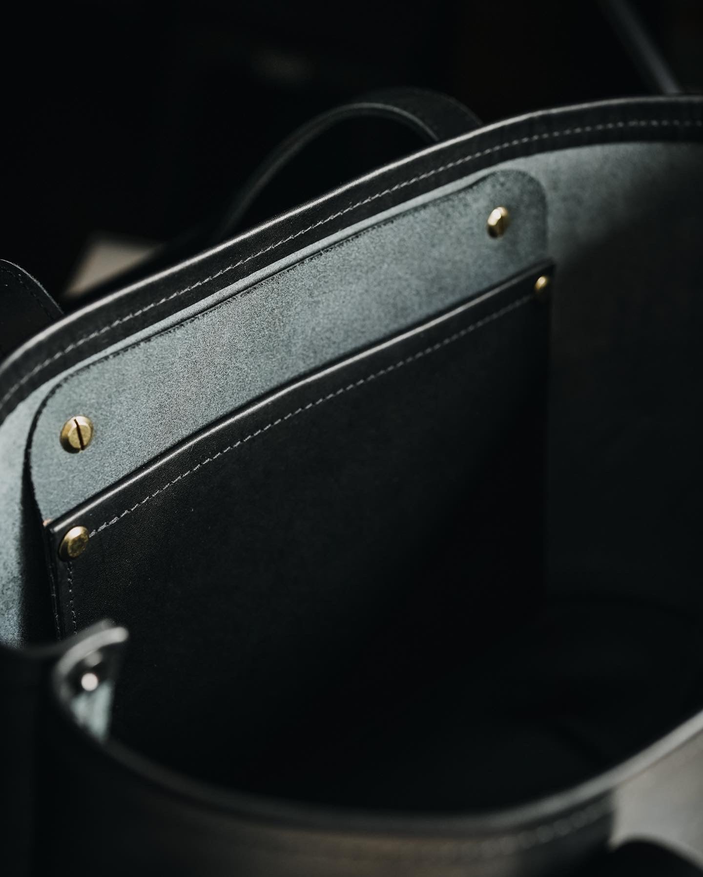 The Market Tote - Black & Gold